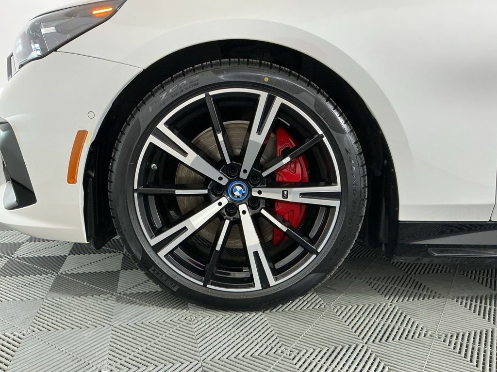 Certified 2024 BMW i5 M60 w/ Premium Package AWD/4WD image 32