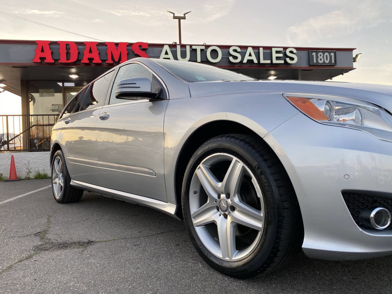 Used 2011 Mercedes-Benz R 350 4MATIC image 33