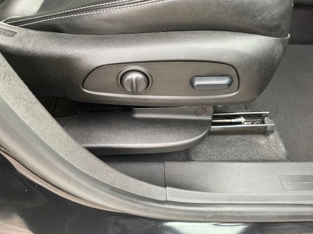 Used 2024 GMC Terrain SLT image 44