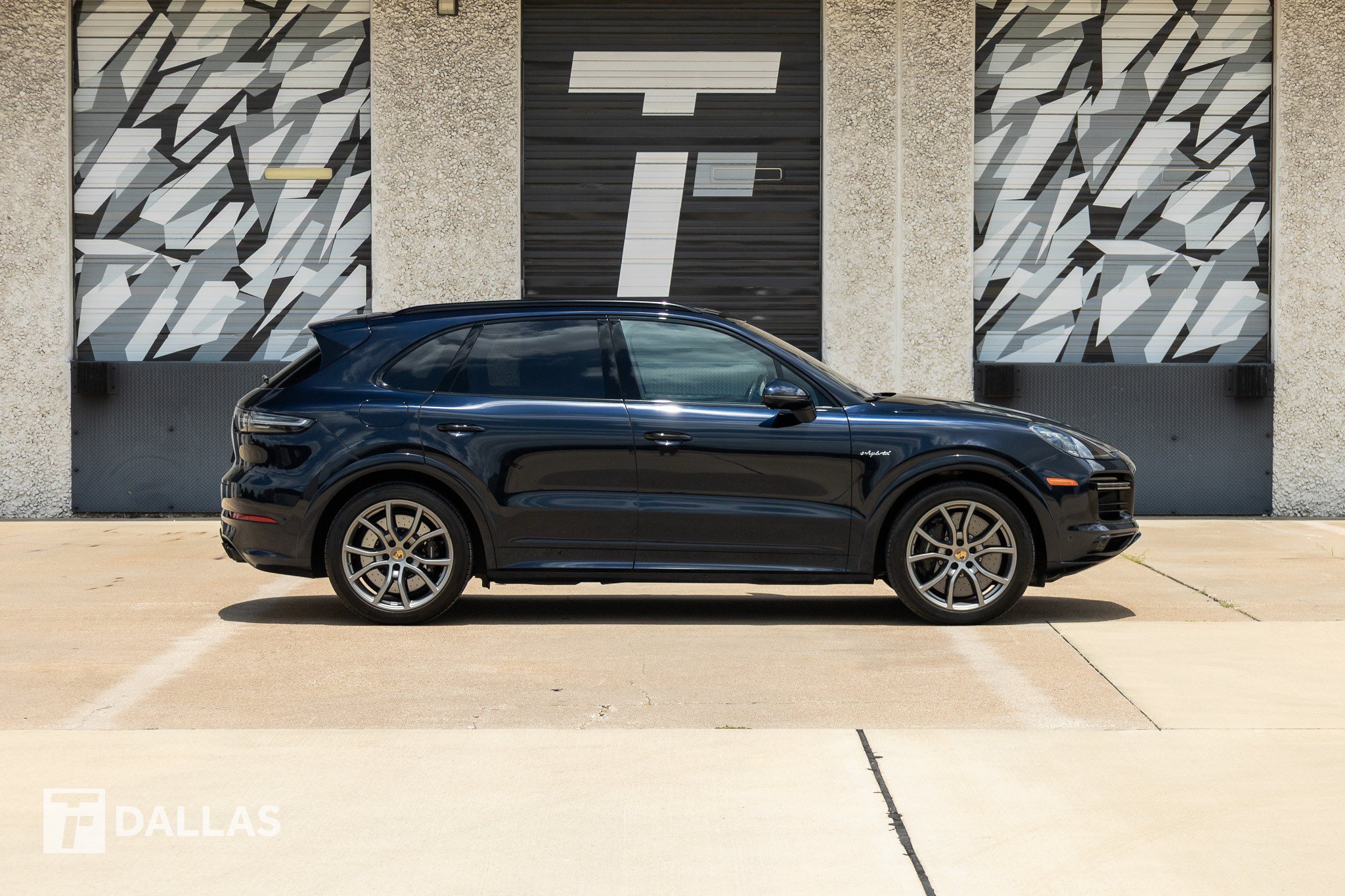 Used 2023 Porsche Cayenne Turbo S AWD/4WD image 16