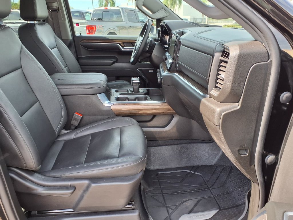 Used 2024 Chevrolet Silverado 1500 RST w/ Convenience Package II AWD/4WD image 13