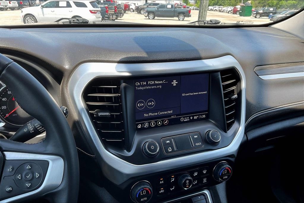 Used 2023 GMC Acadia SLT AWD/4WD image 6