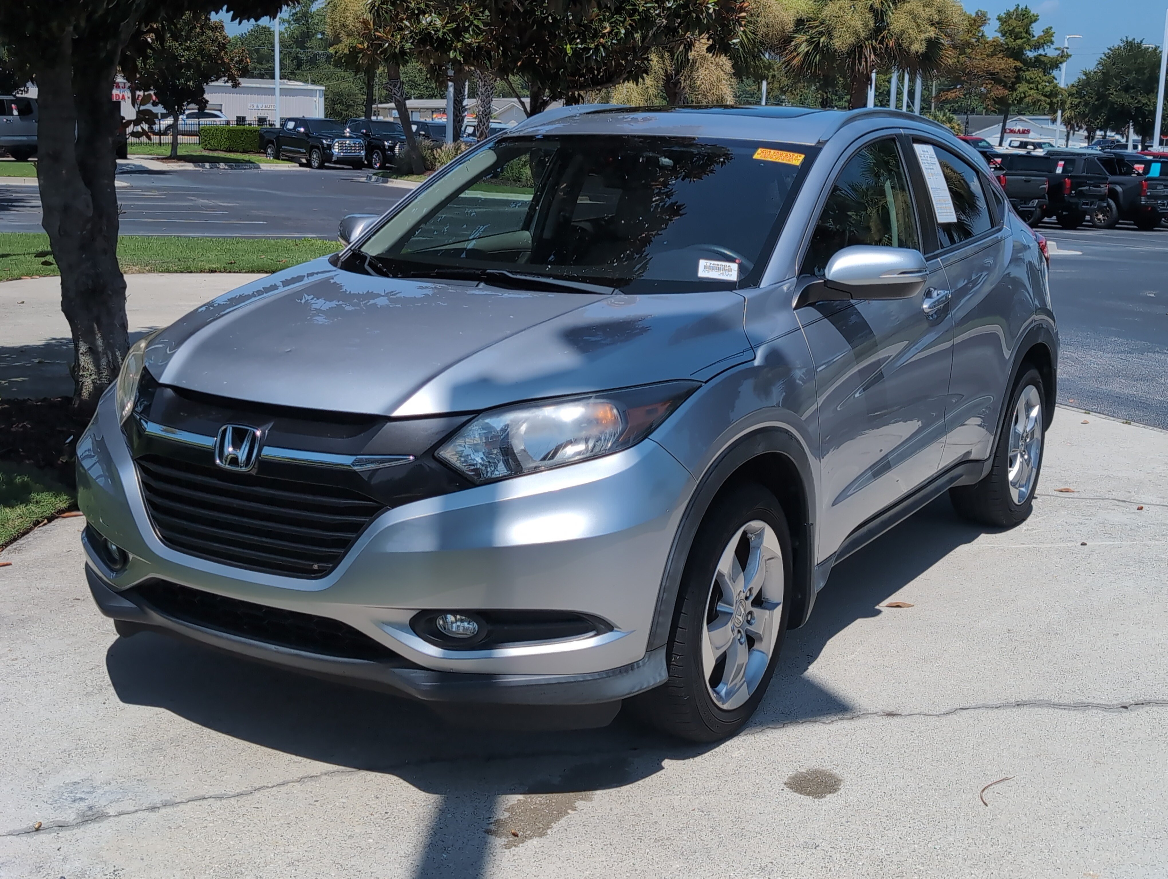Used 2017 Honda HR-V EX-L image 5