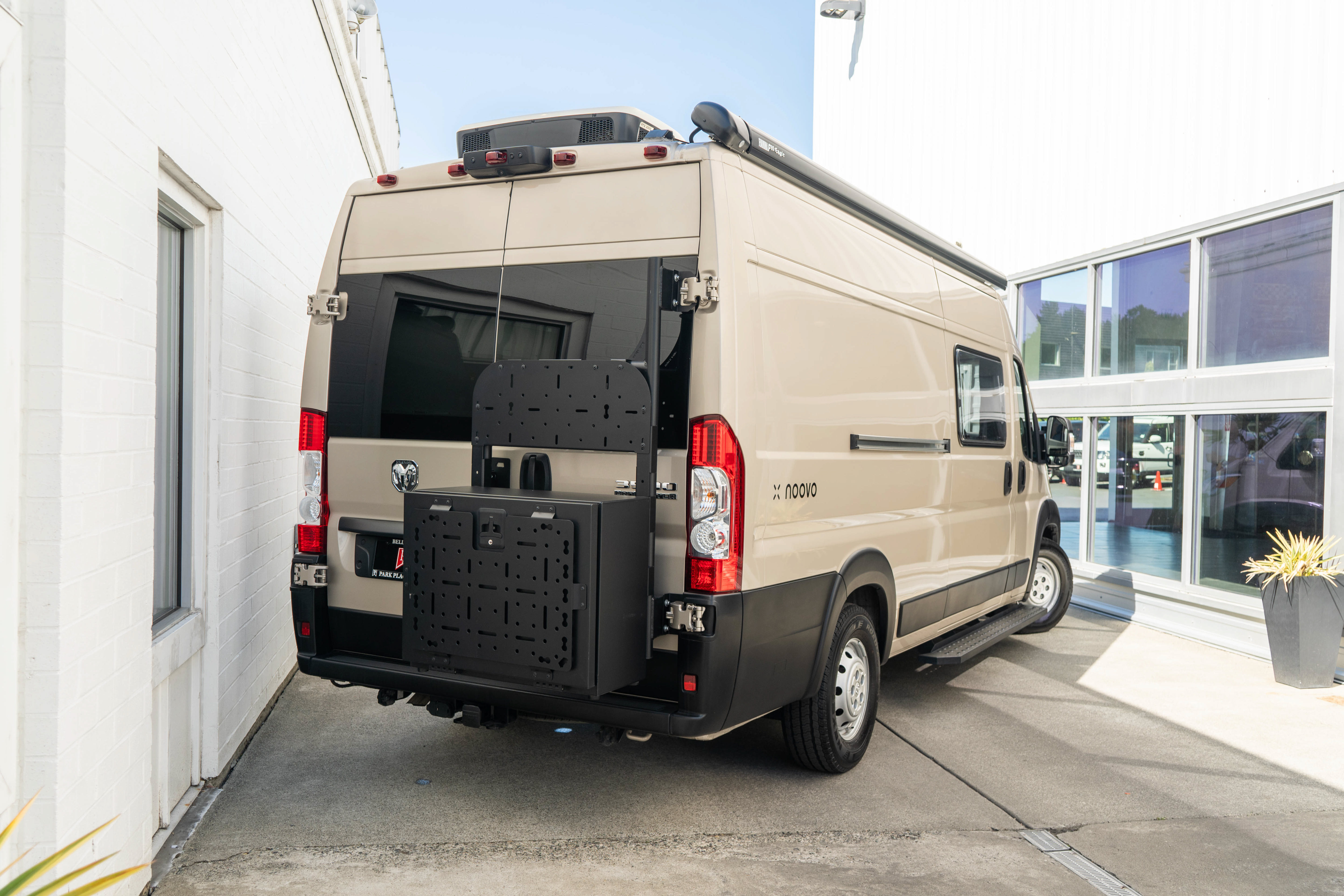 Used 2023 RAM ProMaster 3500 w/ Driver Convenience Group FWD image 6