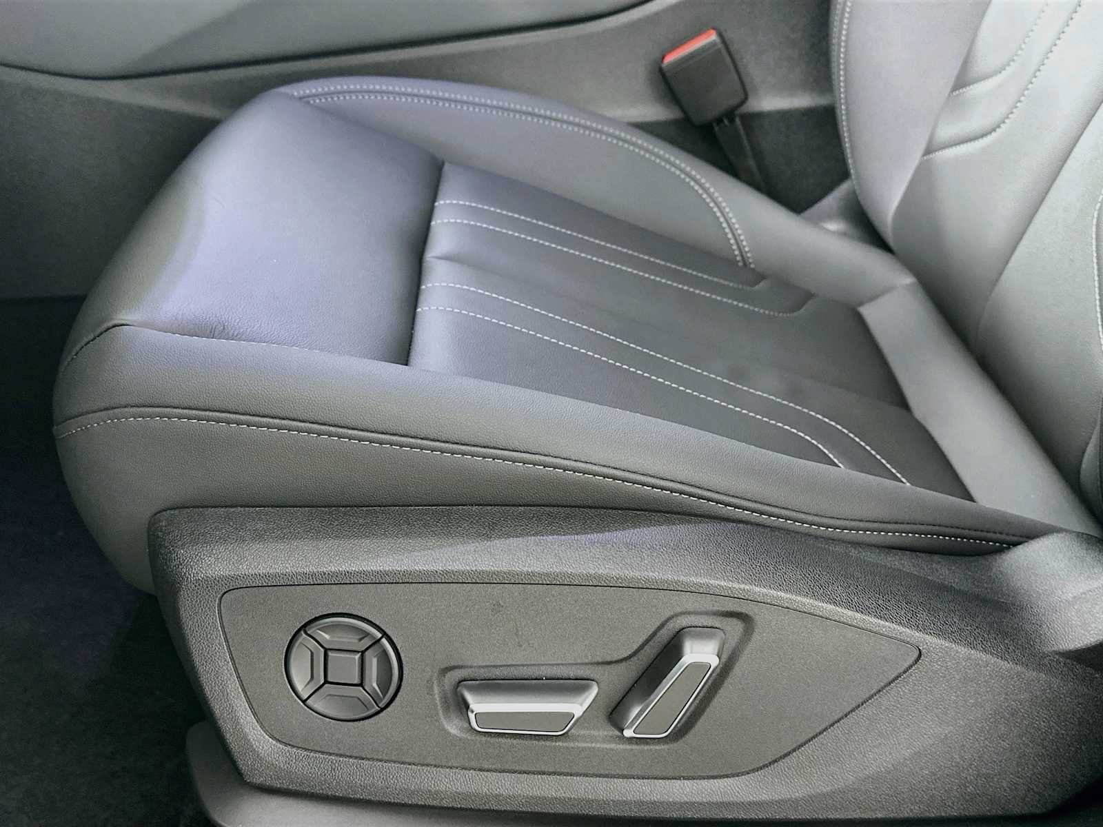 New 2026 Audi Q3 quattro 2.0T AWD/4WD image 18