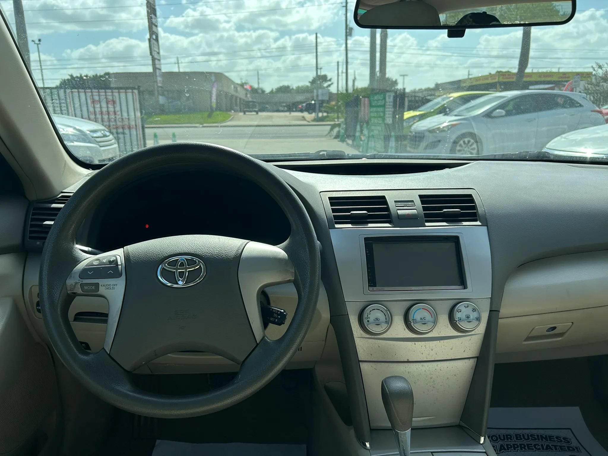 Used 2010 Toyota Camry LE FWD image 20