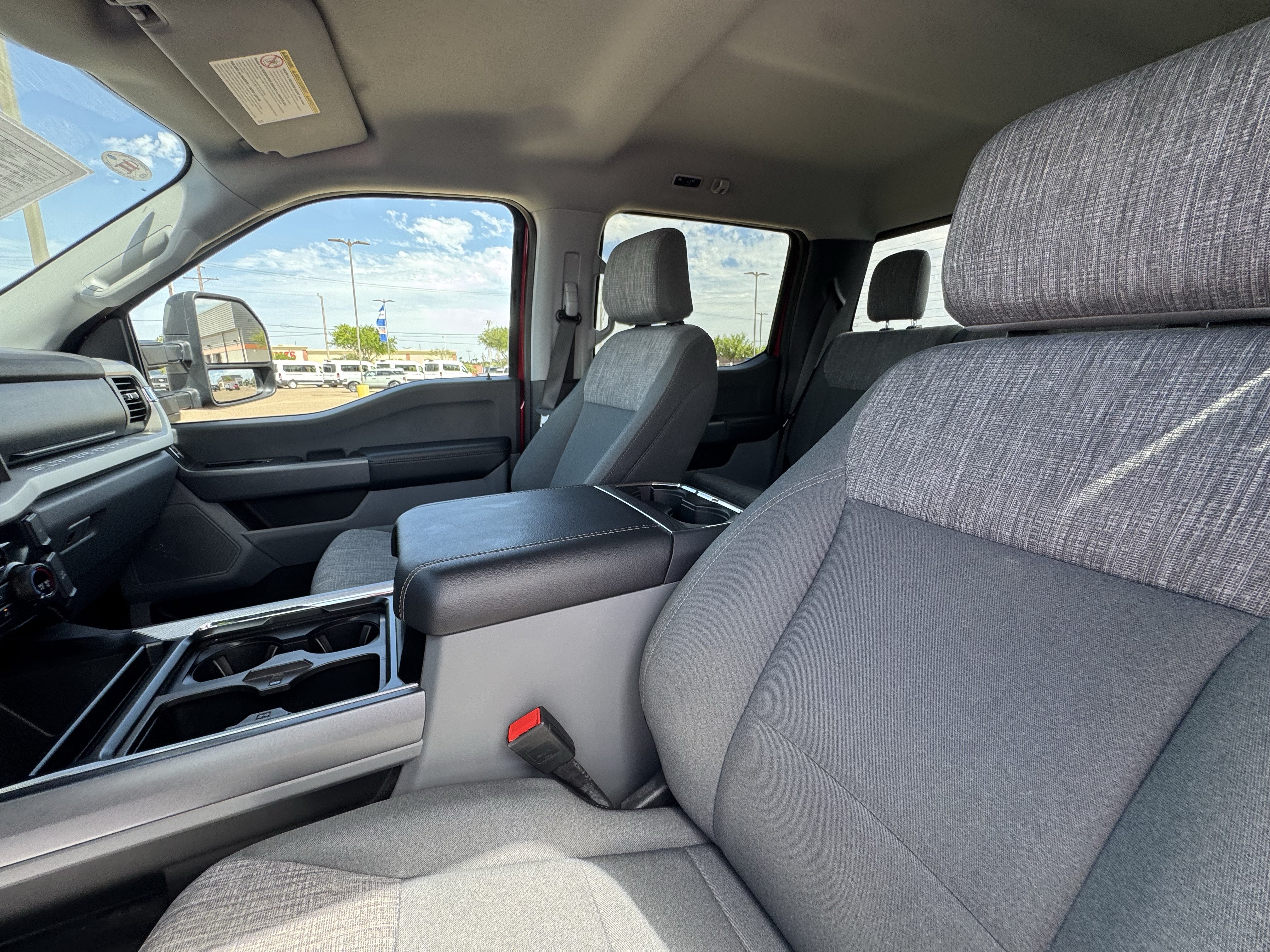 Certified 2023 Ford F250 XLT w/ FX4 Off-Road Package AWD/4WD image 23