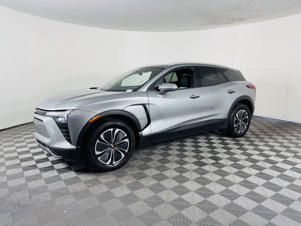 Used 2024 Chevrolet Blazer EV LT AWD/4WD image 4