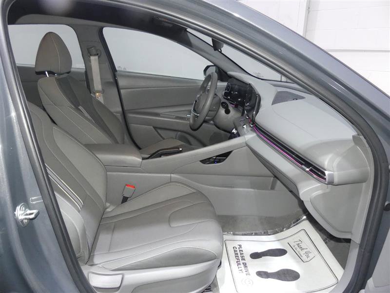 Used 2024 Hyundai Elantra SEL FWD image 22