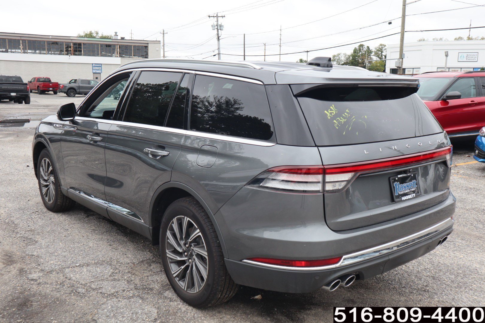 Used 2025 Lincoln Aviator AWD image 9