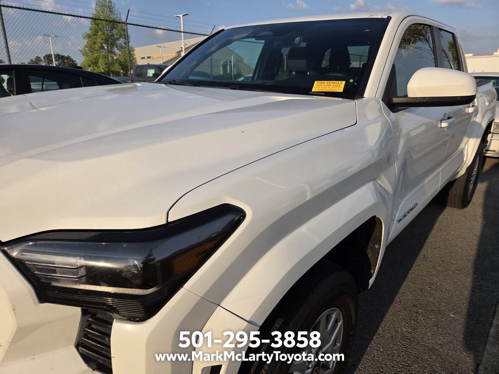 Used 2025 Toyota Tacoma SR5 RWD image 10