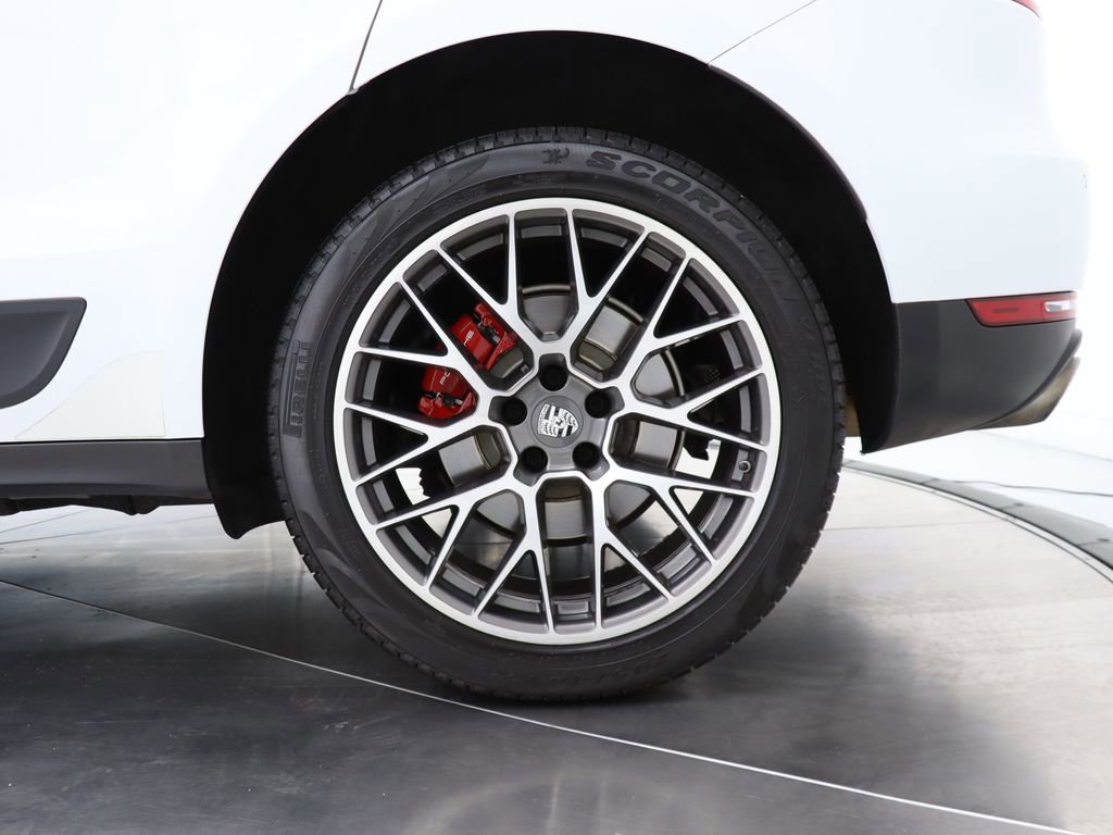 Used 2017 Porsche Macan S image 48