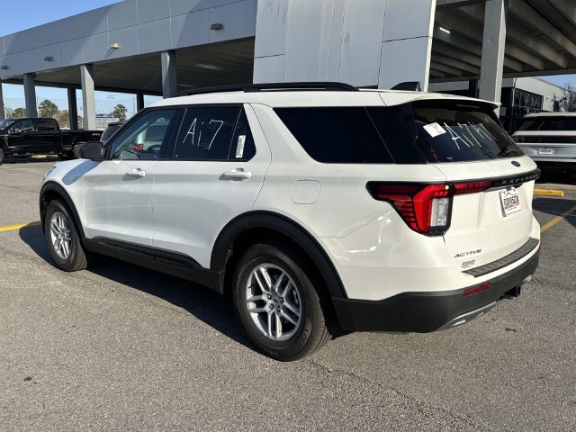 New 2026 Ford Explorer Active w/ Active Comfort Package RWD image 7