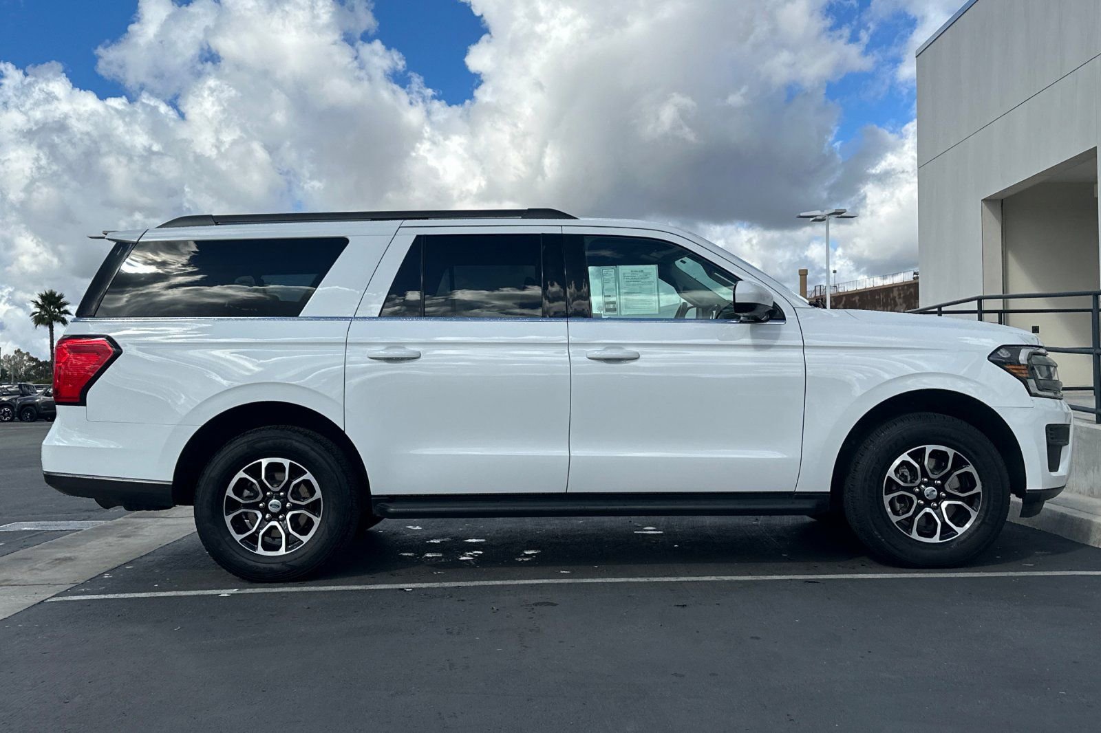 Certified 2024 Ford Expedition Max XLT image 2