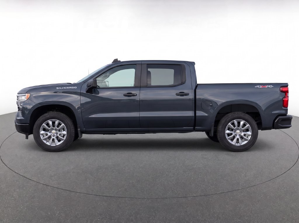 Used 2022 Chevrolet Silverado 1500 Custom w/ Safety Confidence Package AWD/4WD image 6