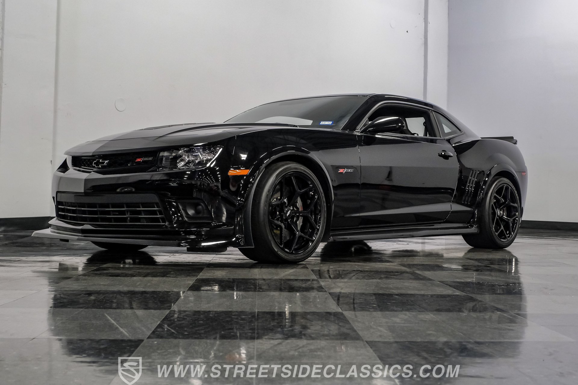 Used 2015 Chevrolet Camaro Z/28 RWD image 21