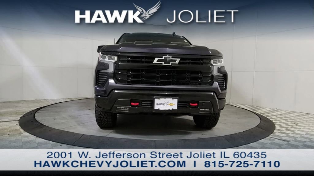 Used 2024 Chevrolet Silverado 1500 LT Trail Boss w/ Convenience Package II AWD/4WD image 3