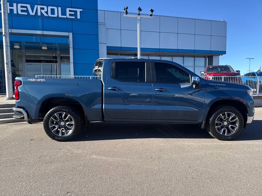 Used 2024 Chevrolet Silverado 1500 LT image 6