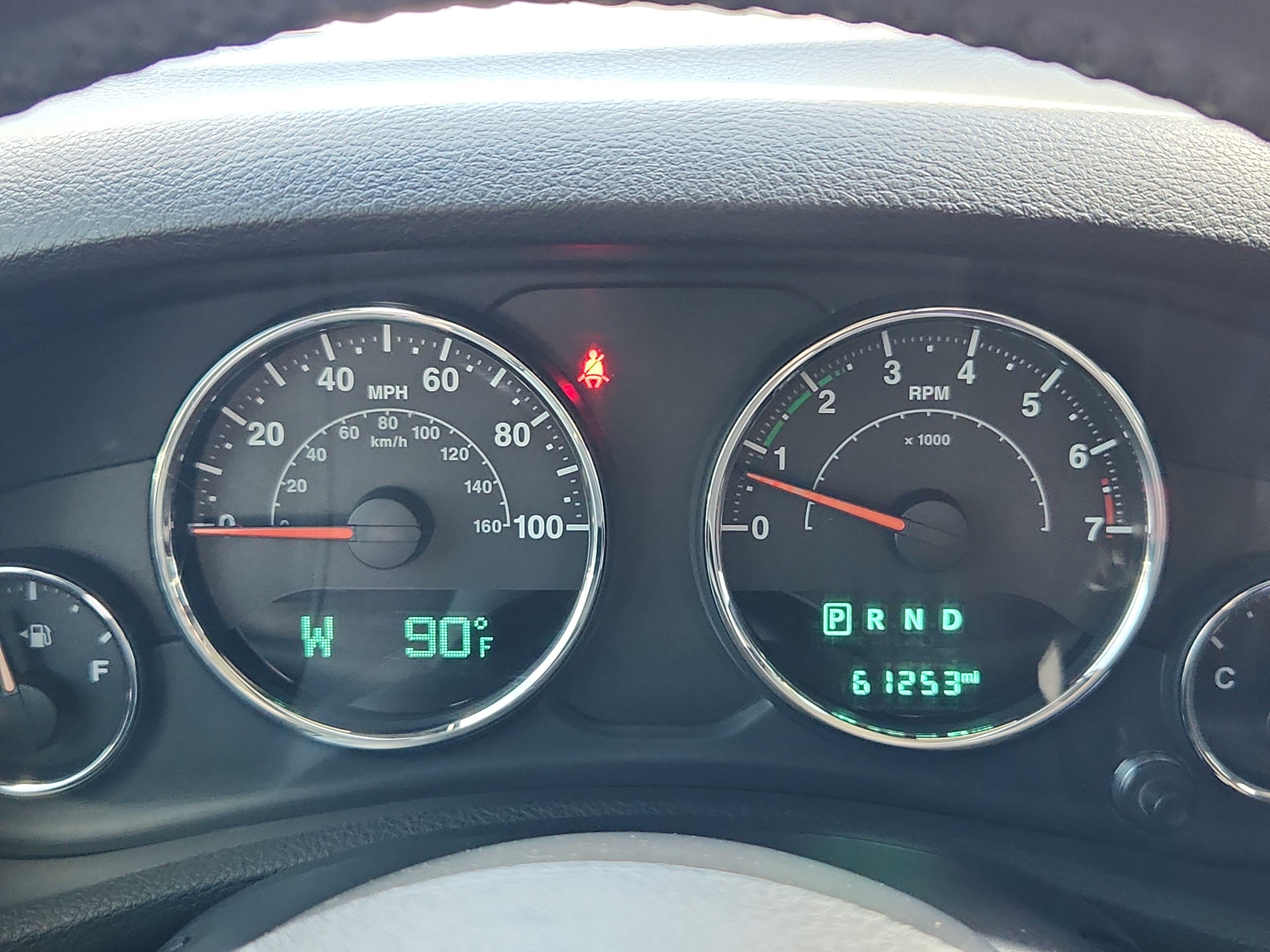 Used 2015 Jeep Wrangler Unlimited Sport w/ Connectivity Group AWD/4WD image 19