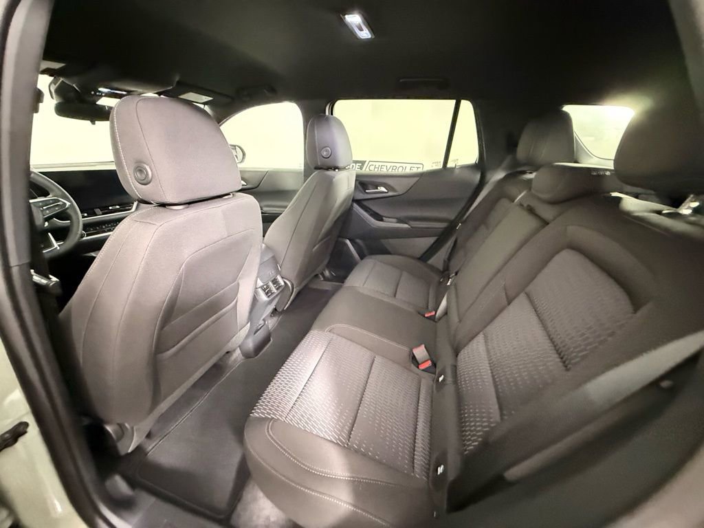 New 2026 Chevrolet Equinox LT image 13