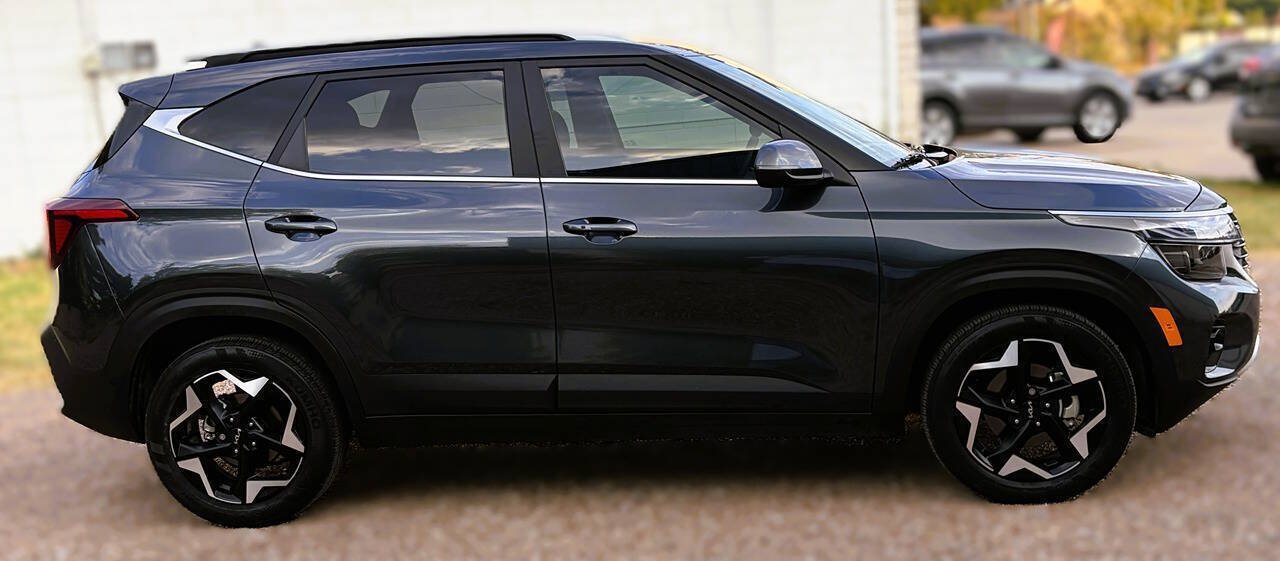 Used 2025 Kia Seltos EX FWD image 8