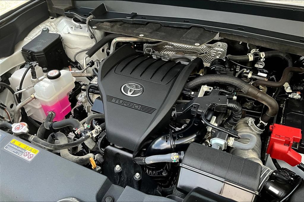 Used 2024 Toyota Grand Highlander AWD image 30