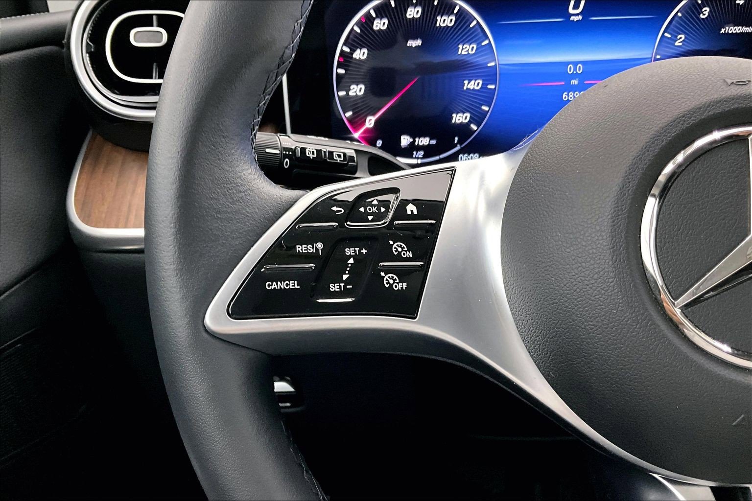 Certified 2023 Mercedes-Benz GLC 300 image 20