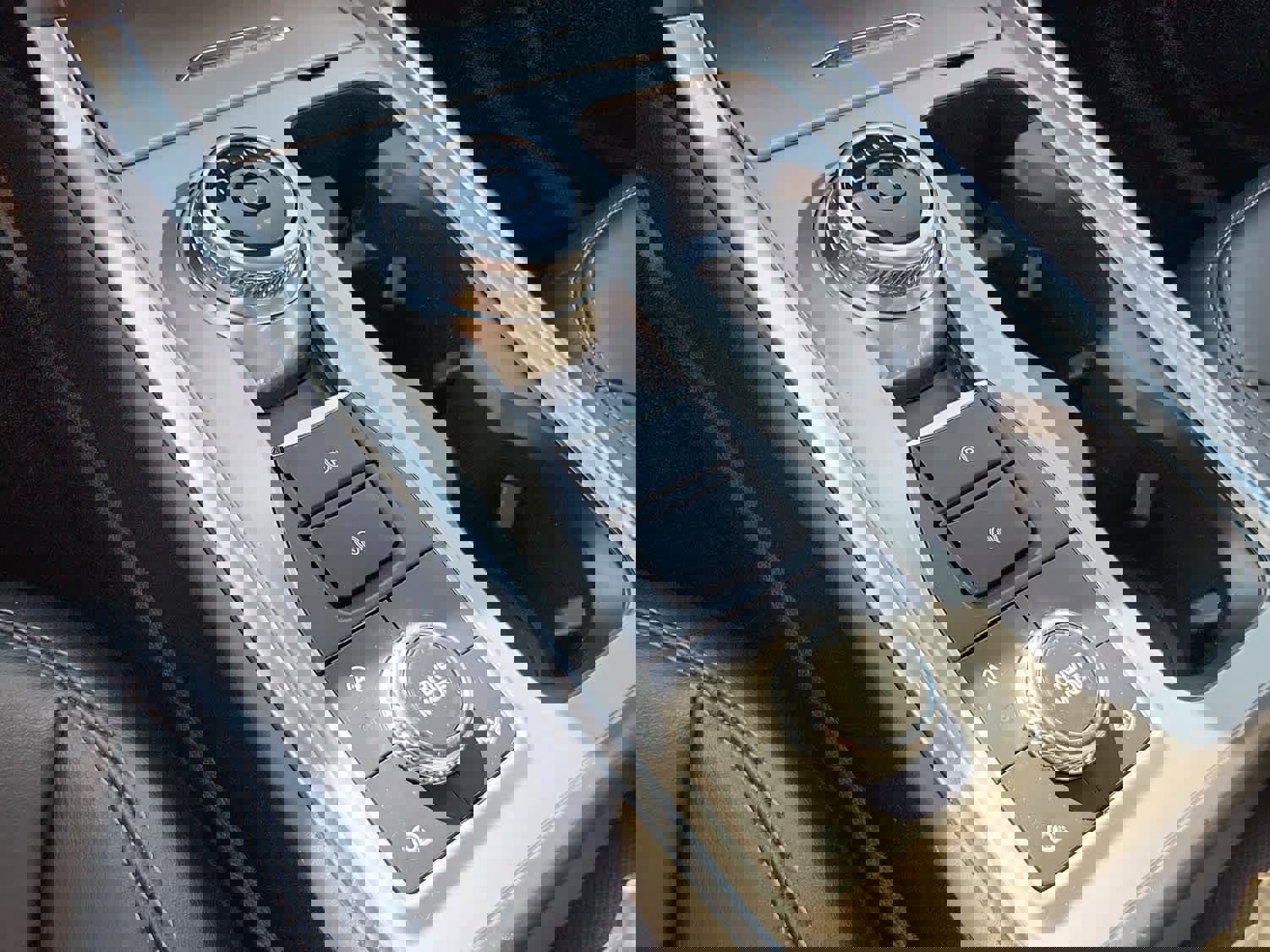 Used 2023 Ford Explorer XLT w/ Equipment Group 202A image 13