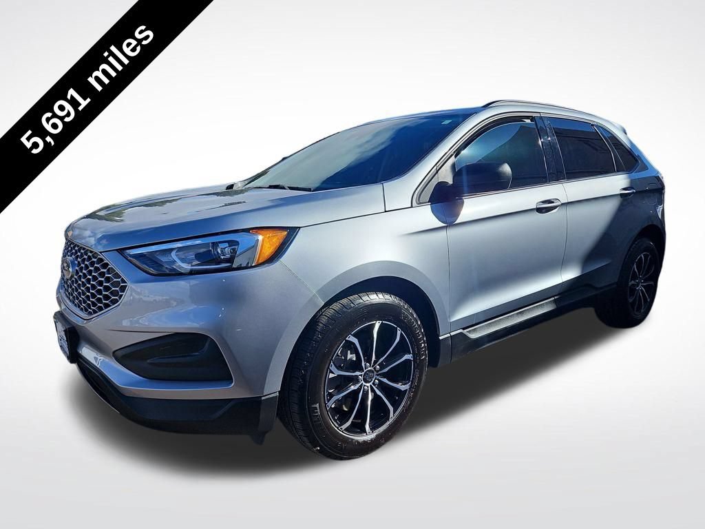 Used 2024 Ford Edge SE AWD/4WD image 3