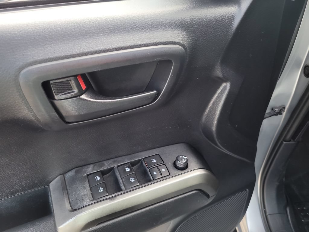 Used 2021 Toyota Tacoma SR5 RWD image 16
