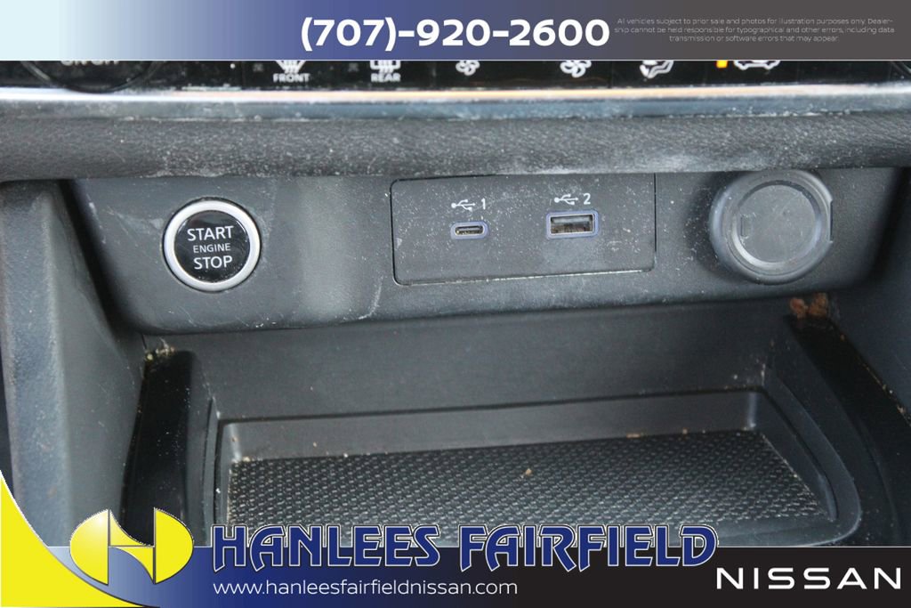 Used 2023 Nissan Rogue SV image 24