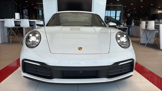 Used 2024 Porsche 911 Carrera RWD image 8