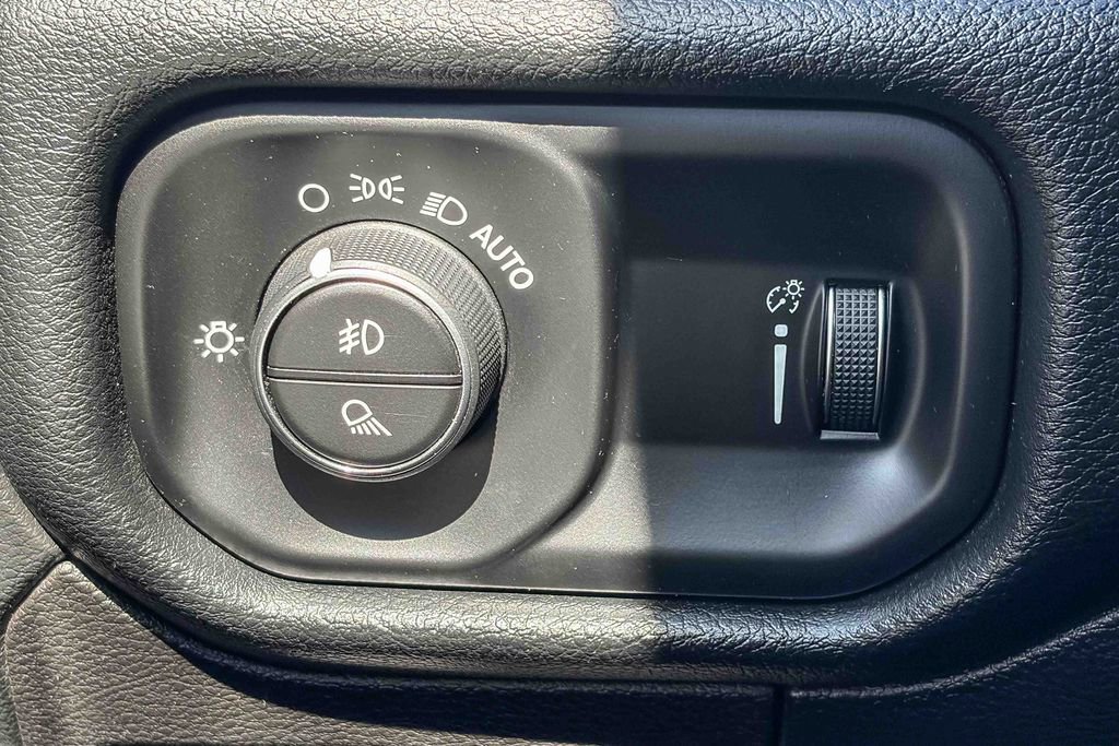 Used 2021 RAM 1500 Big Horn AWD/4WD image 52