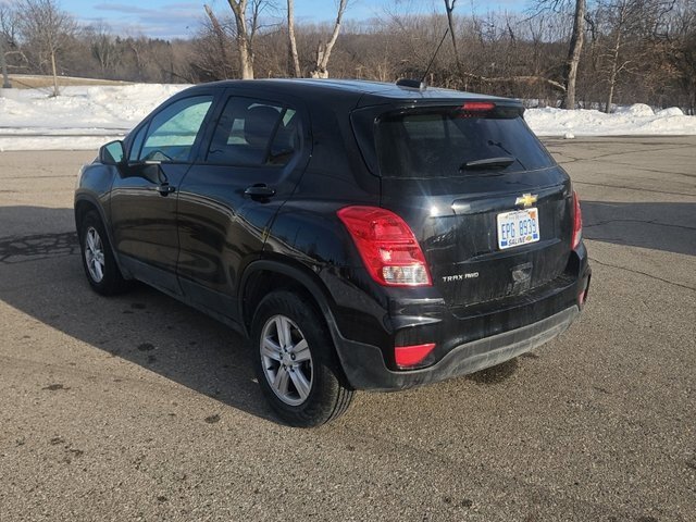 Used 2022 Chevrolet Trax LS w/ Tint and Cruise Package image 2