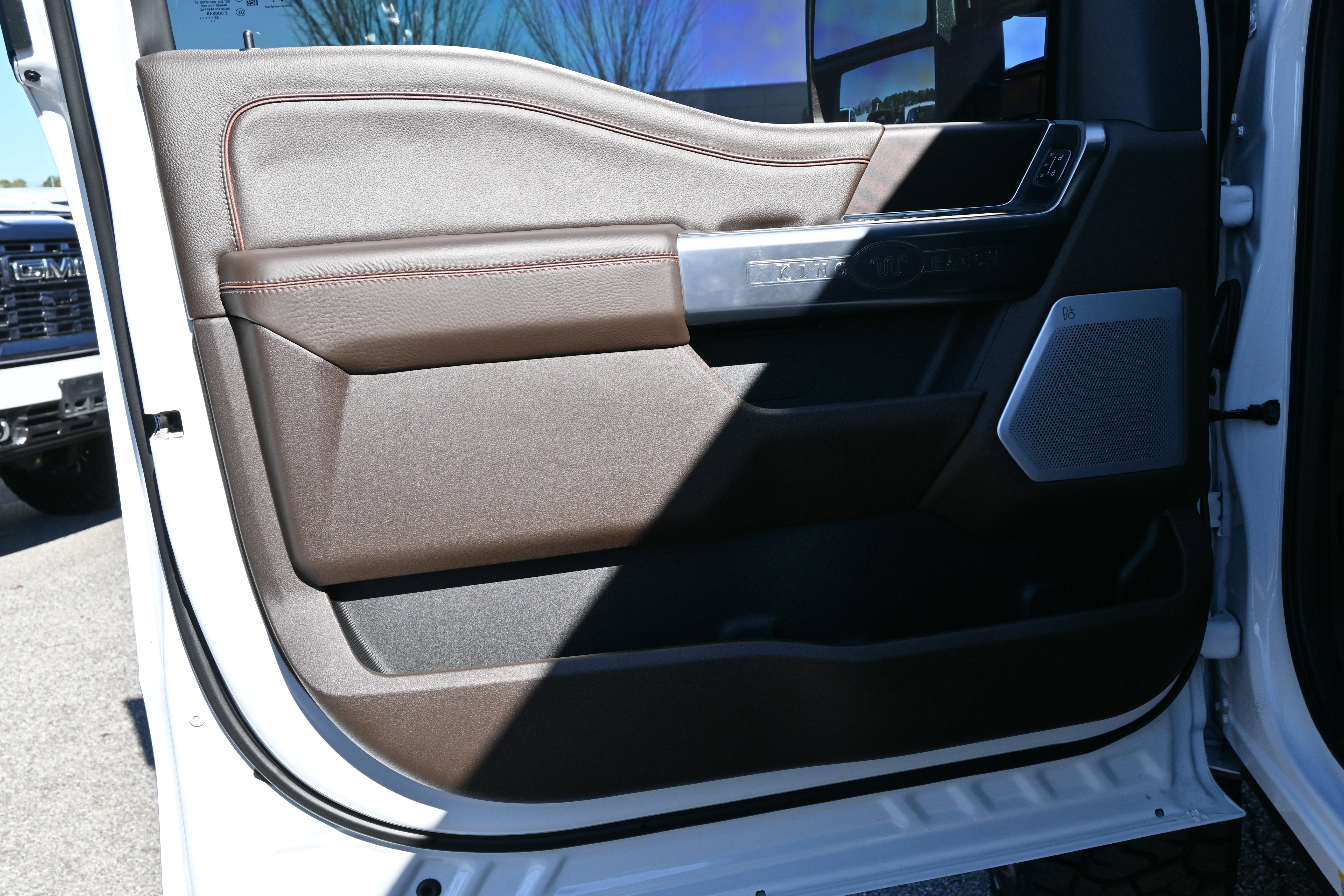 Used 2026 Ford F450 King Ranch w/ FX4 Off-Road Package image 18