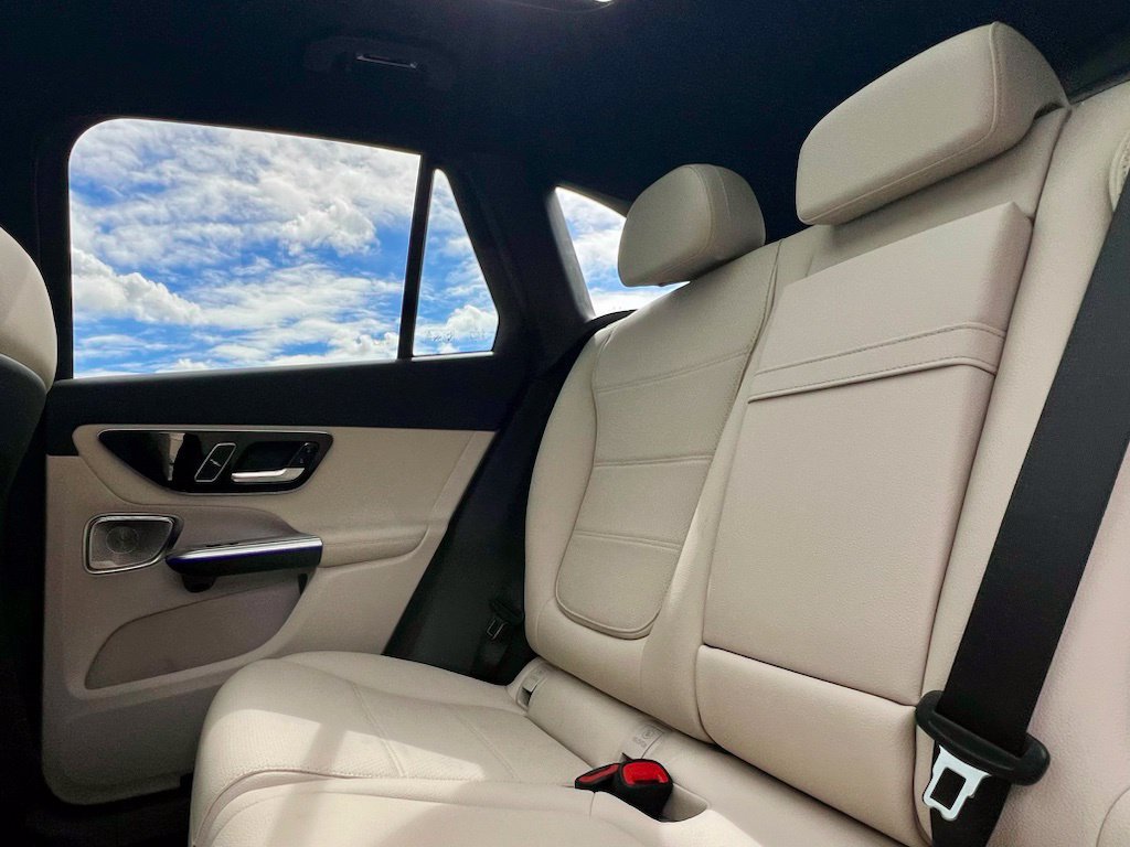 Certified 2026 Mercedes-Benz GLC 300 4MATIC image 19