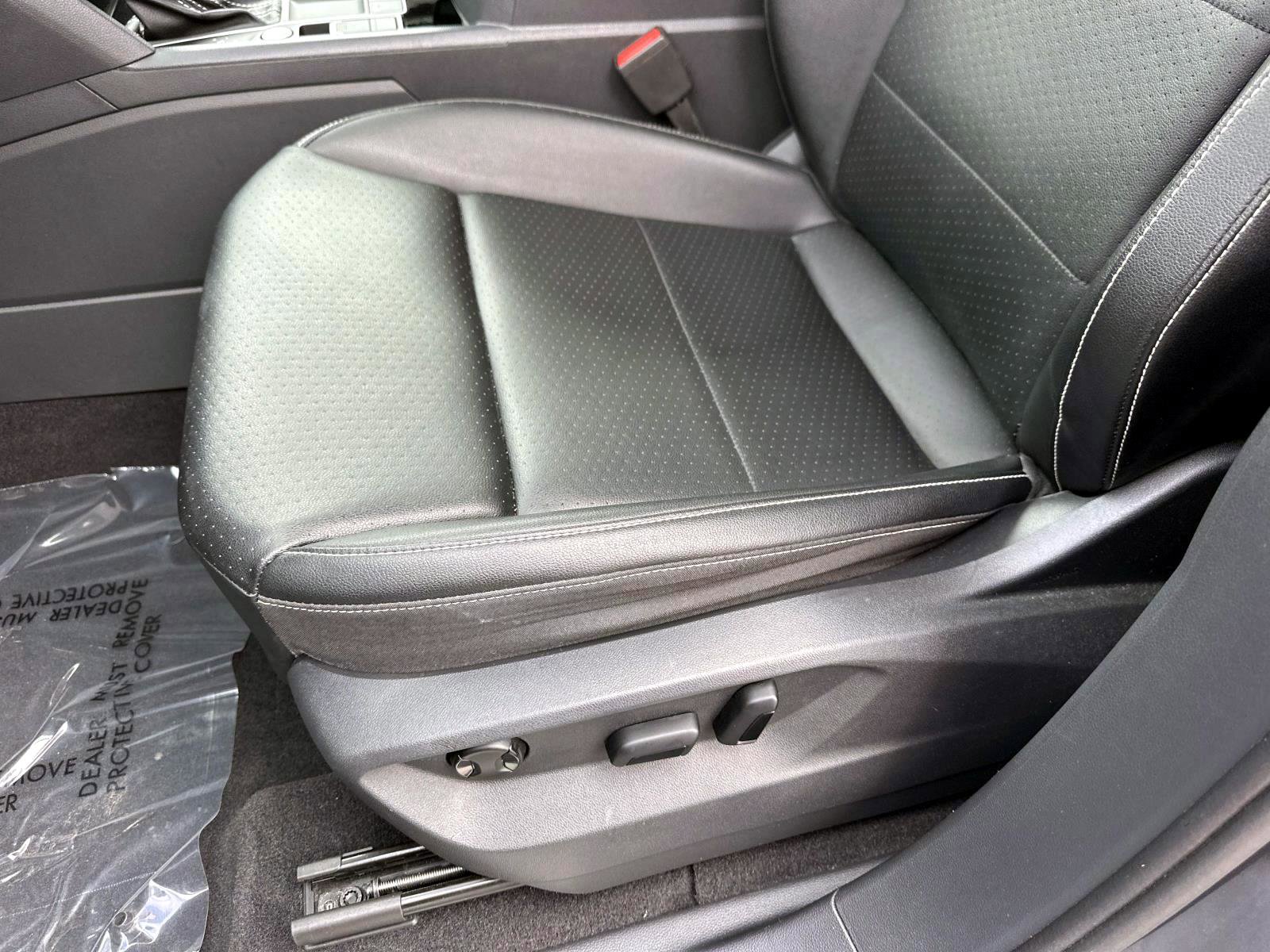 Used 2023 Volkswagen Atlas SE image 21