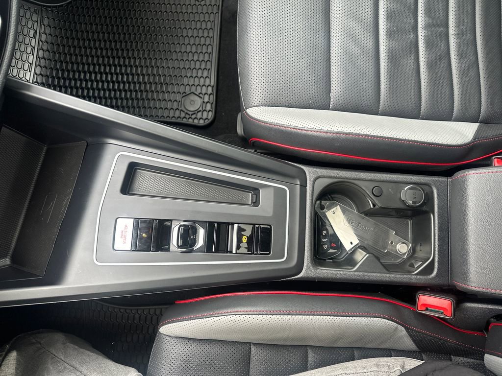 Certified 2022 Volkswagen GTI Autobahn image 13