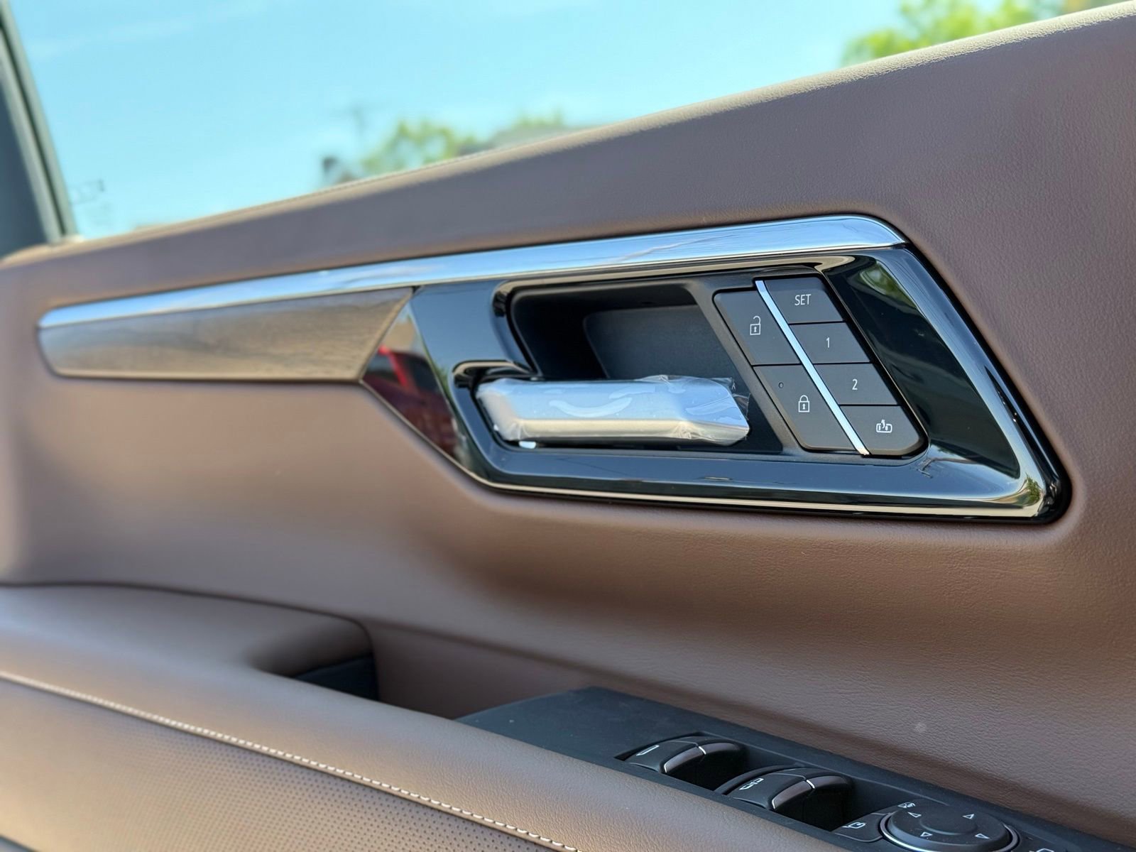 New 2026 Chevrolet Tahoe High Country AWD/4WD image 19