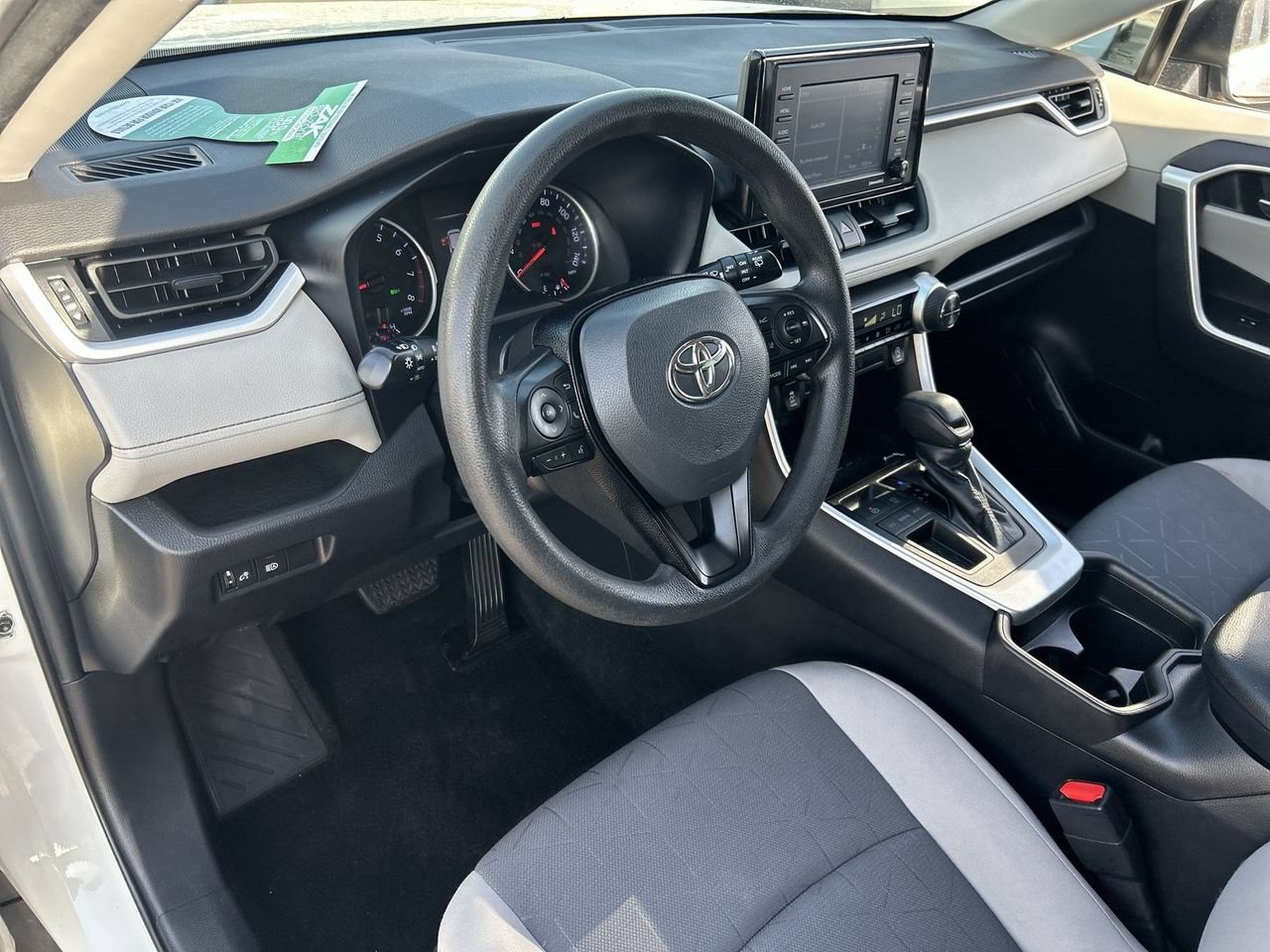 Used 2021 Toyota RAV4 XLE w/ Carpet Mat Package (TMS) FWD image 15