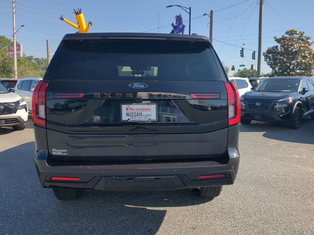 Used 2025 Ford Expedition Tremor AWD/4WD image 4
