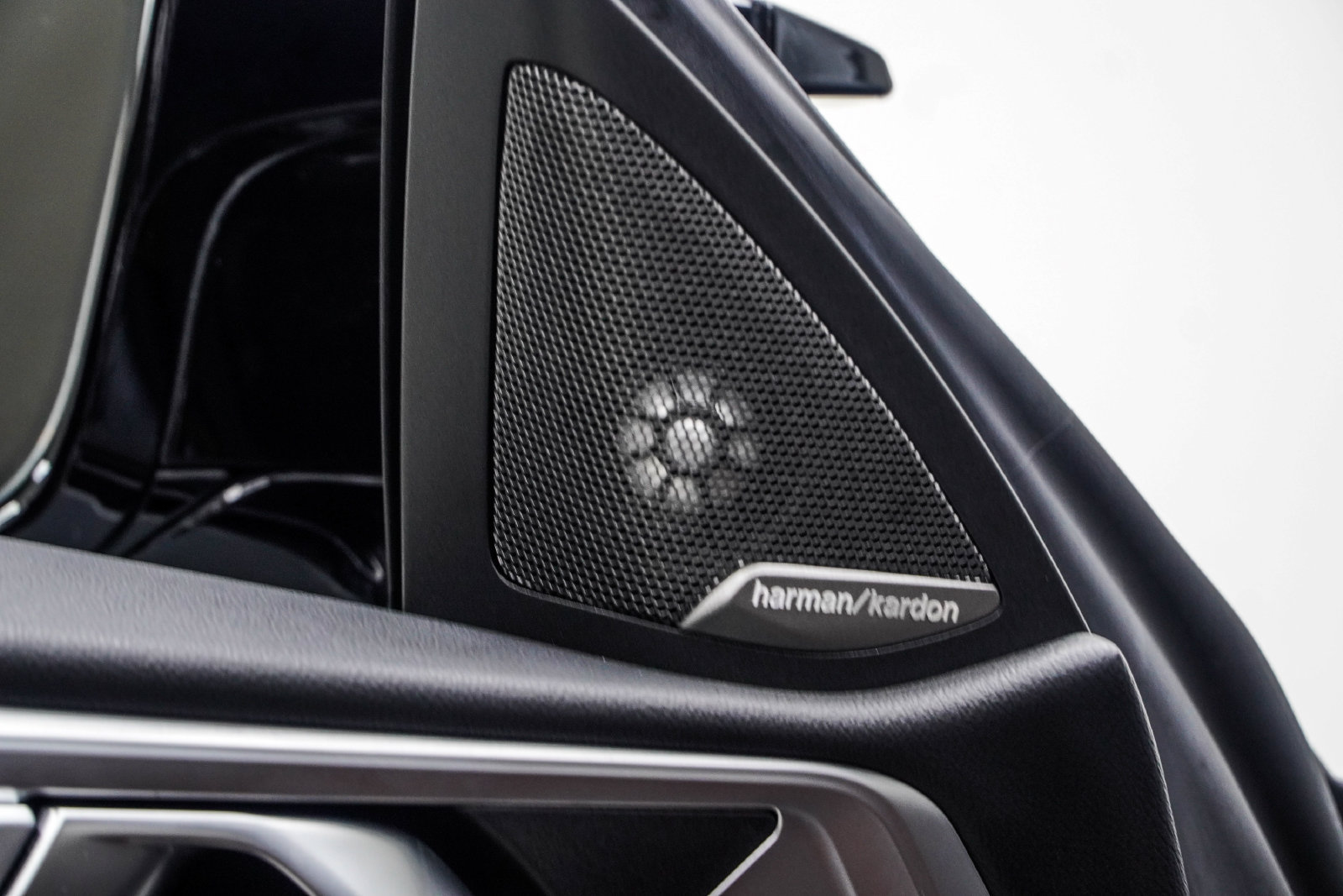 Used 2023 BMW M4 Competition w/ Executive Package RWD image 40