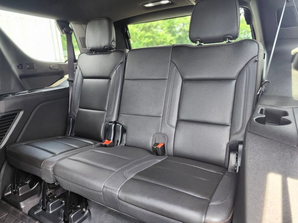 Used 2023 Chevrolet Tahoe High Country AWD/4WD image 16