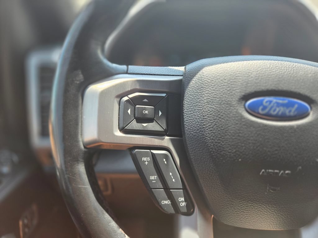 Used 2019 Ford F150 Platinum w/ Equipment Group 701A Luxury AWD/4WD image 17