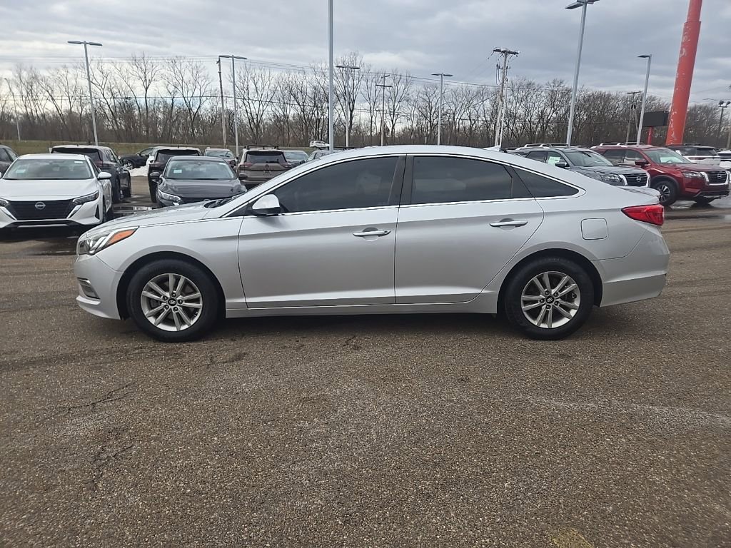 Used 2015 Hyundai Sonata SE w/ Option Group 09 image 4