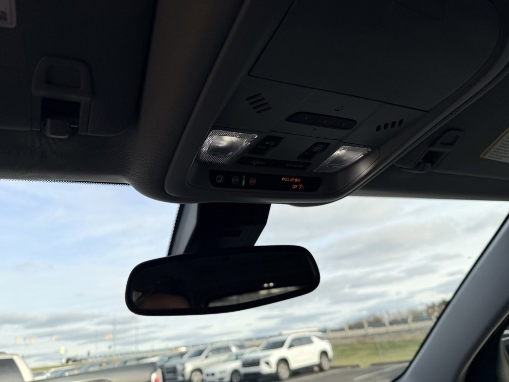 Used 2022 GMC Terrain AT4 image 26