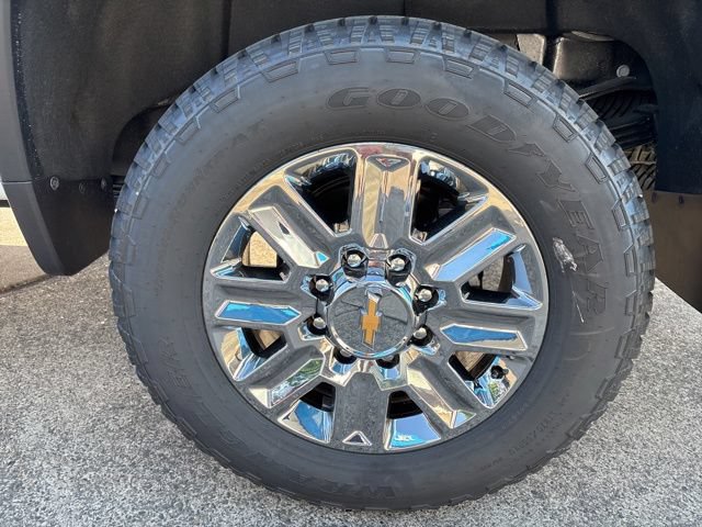 New 2026 Chevrolet Silverado 3500 High Country w/ High Country Premium Package AWD/4WD image 13