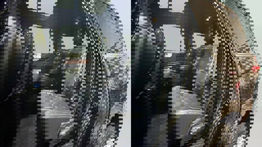 Used 2024 Lincoln Navigator Reserve image 18