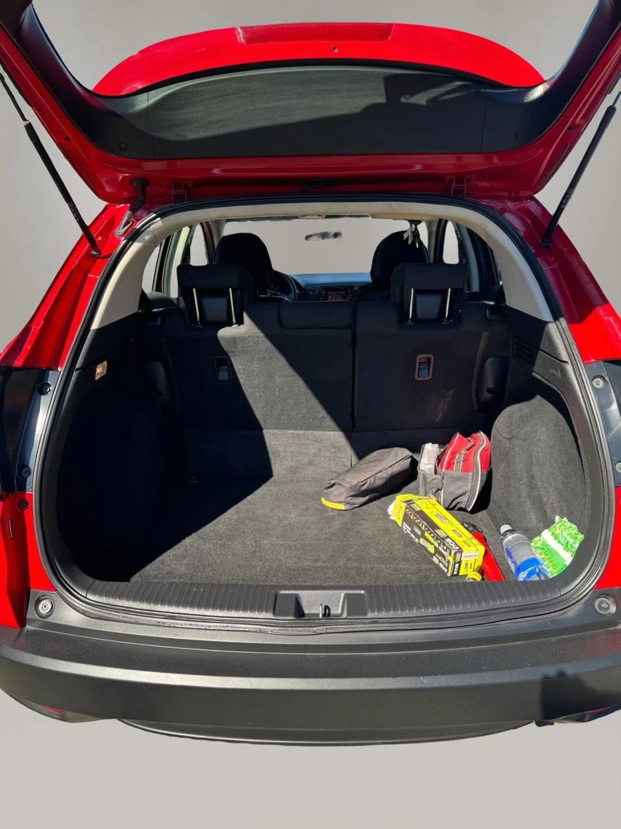 Used 2017 Honda HR-V LX image 11