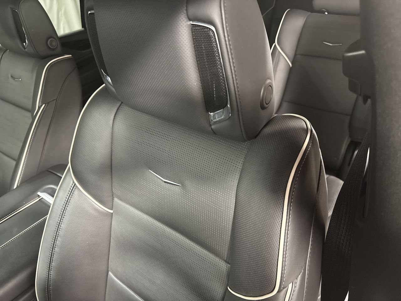 Used 2024 Cadillac Escalade Sport image 19